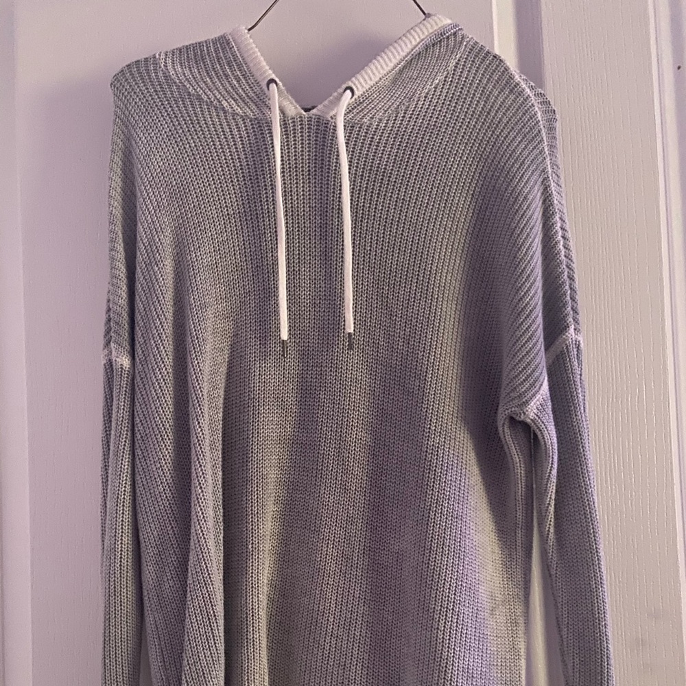 American Eagle sweater